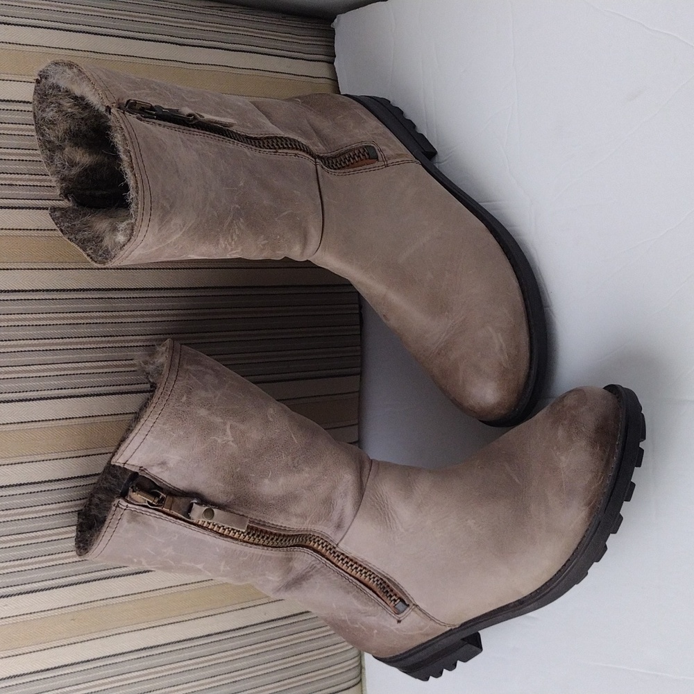Steve Madden Cadie Taupe Combat Boots 9